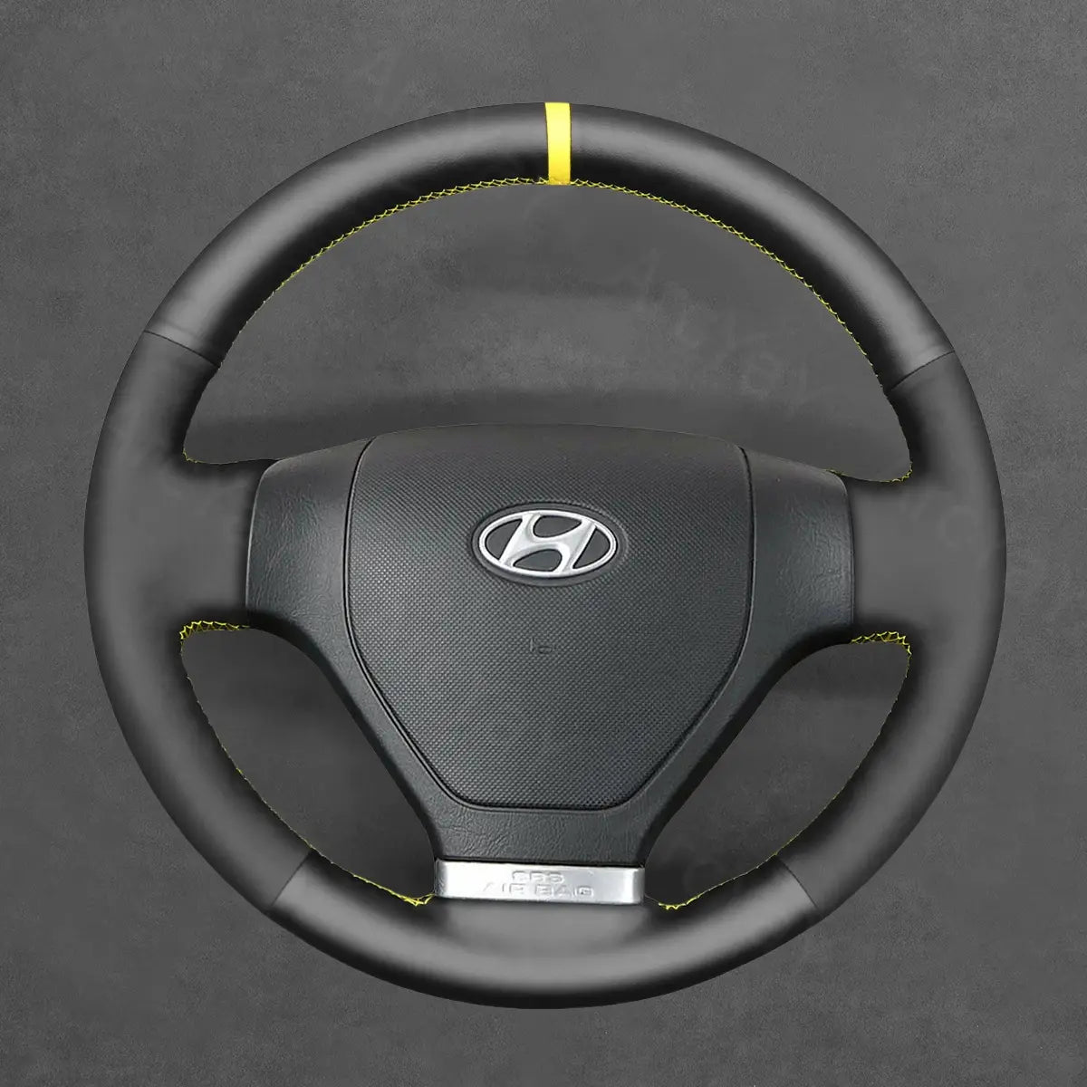 Transform your Hyundai Tiburon Coupe (2002-2007) cockpit with ArcYaY's Dynamic cover. Contoured stitching and soft-touch PU leather provide sporty feedback, enhanced grip, and refined cabin style.