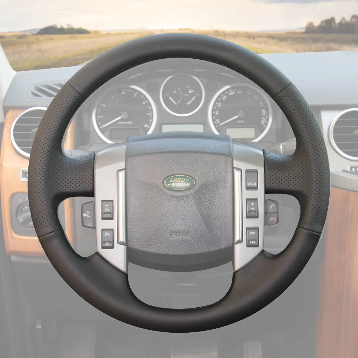Steering cover for Land Rover Discovery 3 (2004-2009). Tailored for a perfect fit, providing comfort and protection while upgrading your SUV's steering wheel.