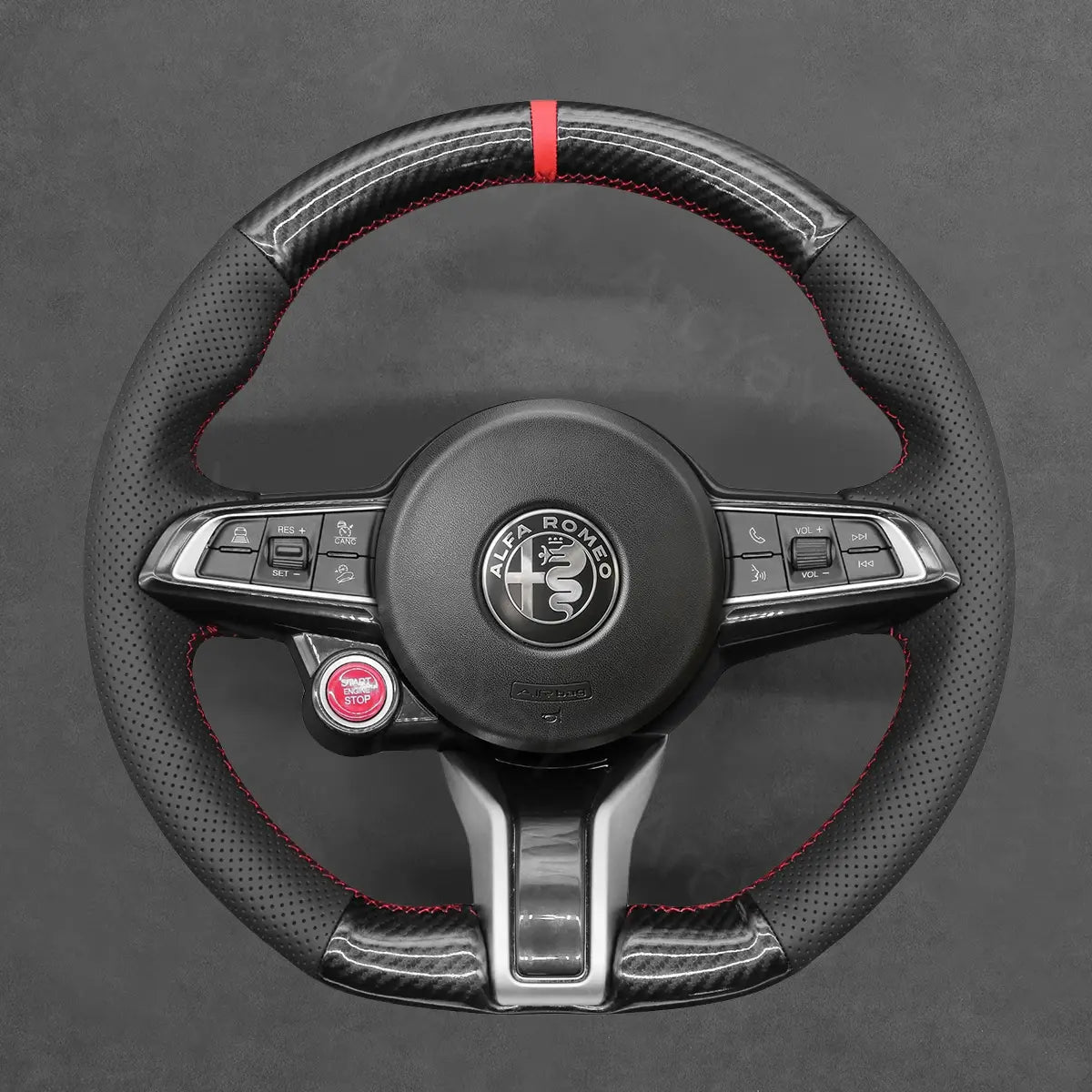 ArcYaY Steering wheel cover for Alfa Romeo Giulia Quadrifoglio (2020-2022). Premium design for superior comfort.