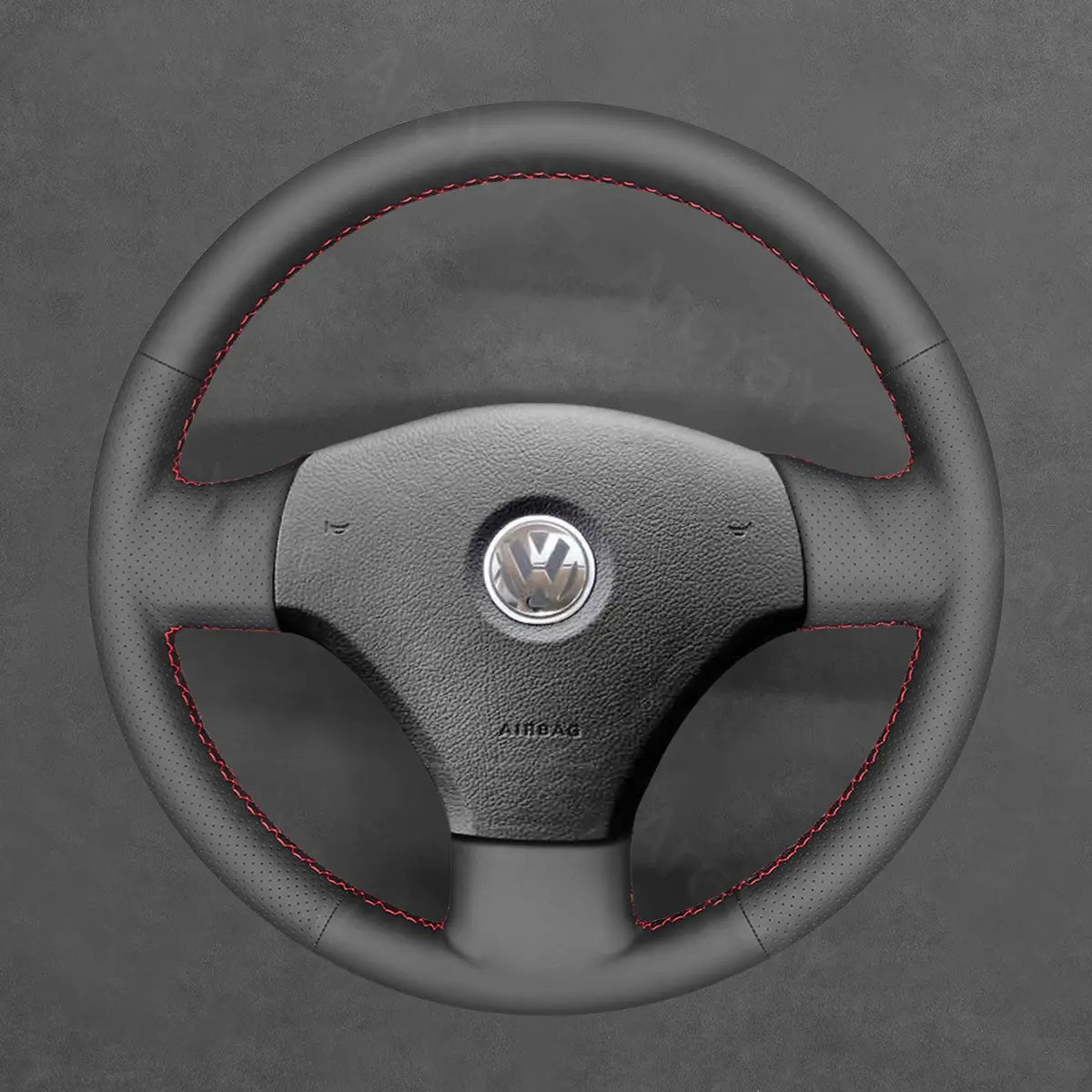 ArcYaY Tailored steering wheel cover for Volkswagen Bora (2000-2005). Stylish, comfortable, and durable for your driving pleasure.