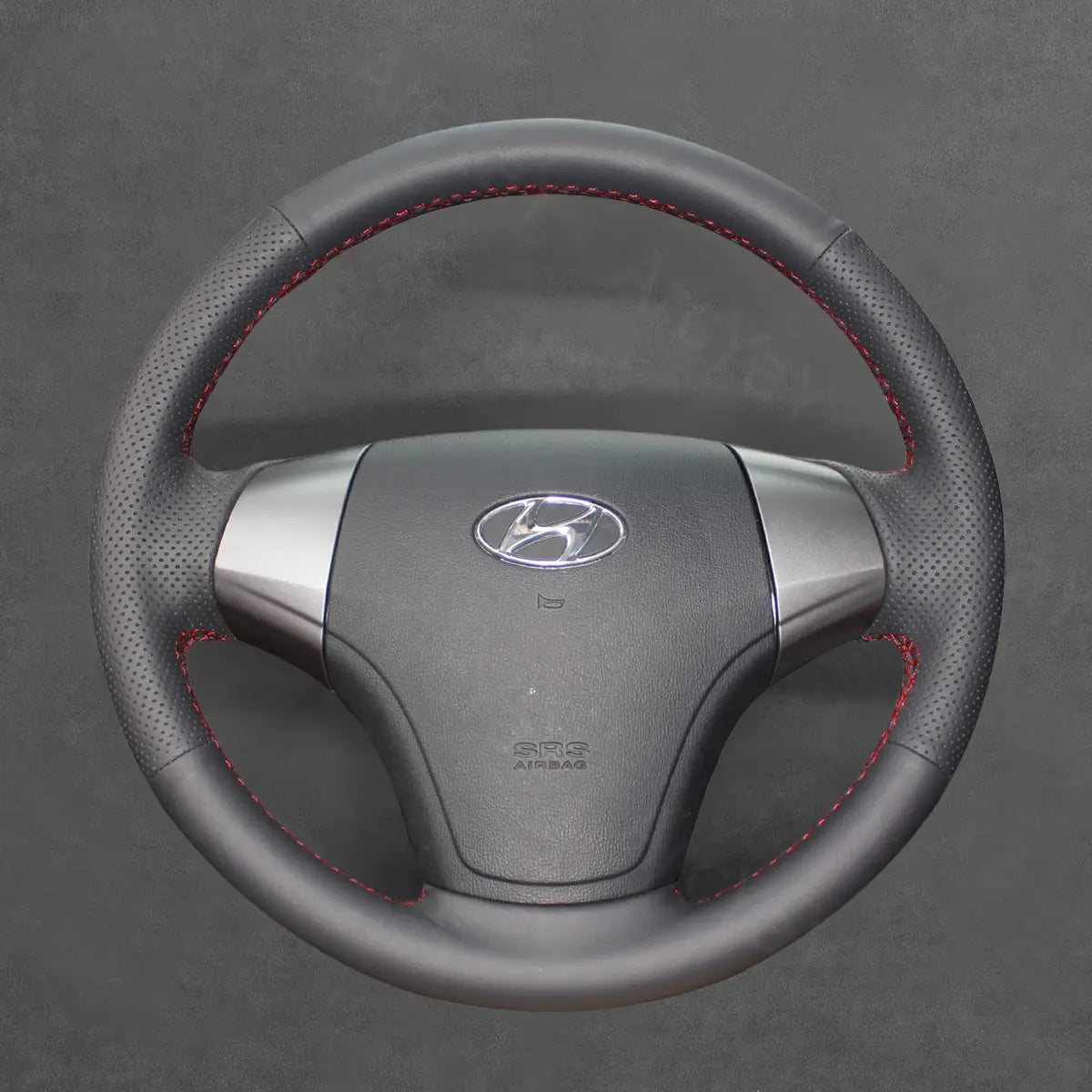 Upgrade your Hyundai Elantra 2007-2010 with a sleek wheel cover designed for comfort, grip, and interior style¡ªperfect fit with non-slip material.